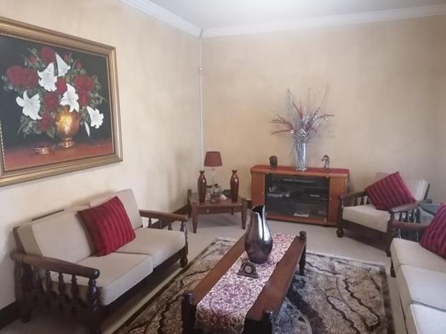 5 Bedroom House in Doringkruin