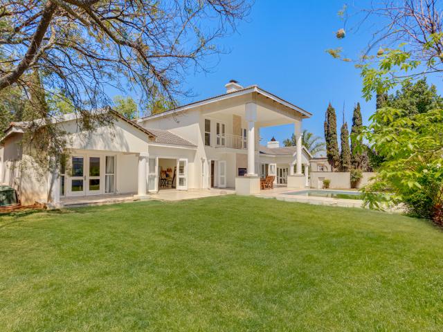 5 Bedroom House in Dainfern