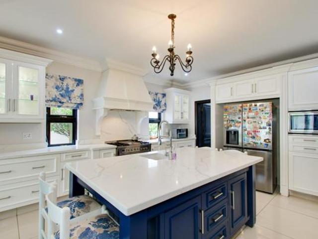 5 Bedroom House in Dainfern Golf Estate
