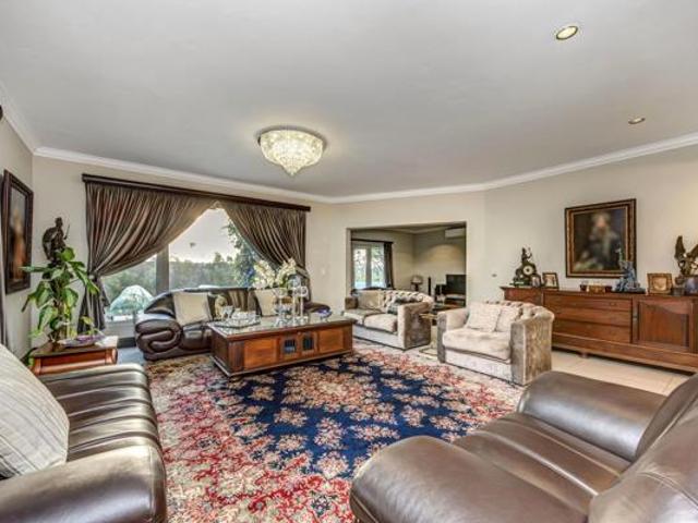 5 Bedroom House in Dainfern Golf Estate