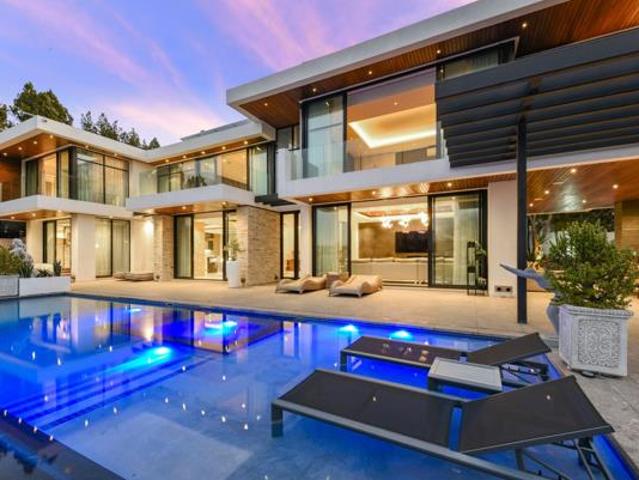5 Bedroom House in Dainfern Golf Estate