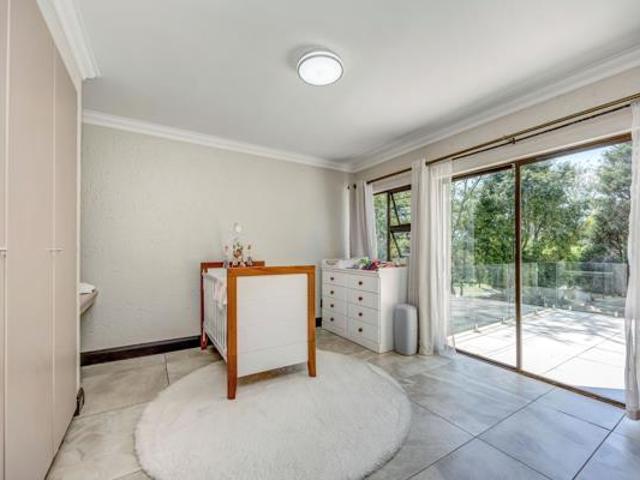 5 Bedroom House in Dainfern Golf Estate