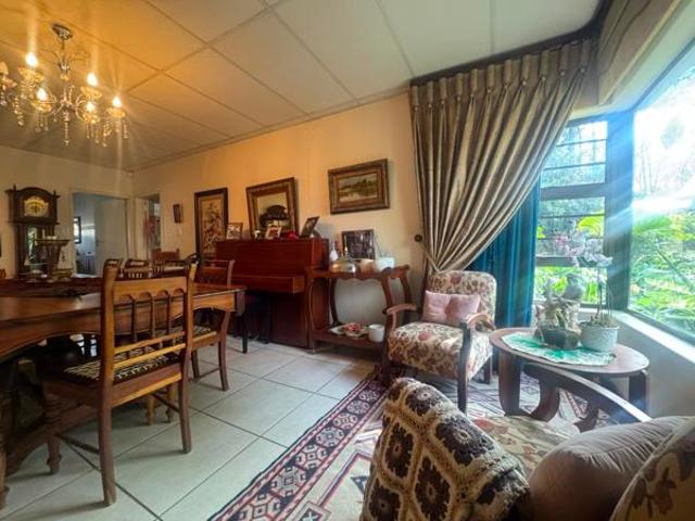 5 Bedroom House in Dan Pienaar