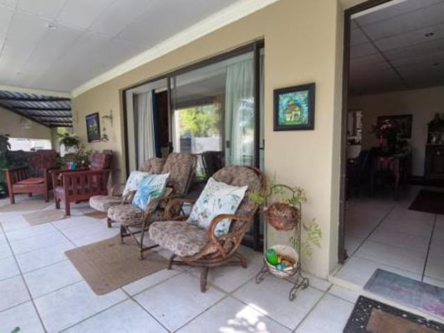 5 Bedroom House in Dan Pienaar