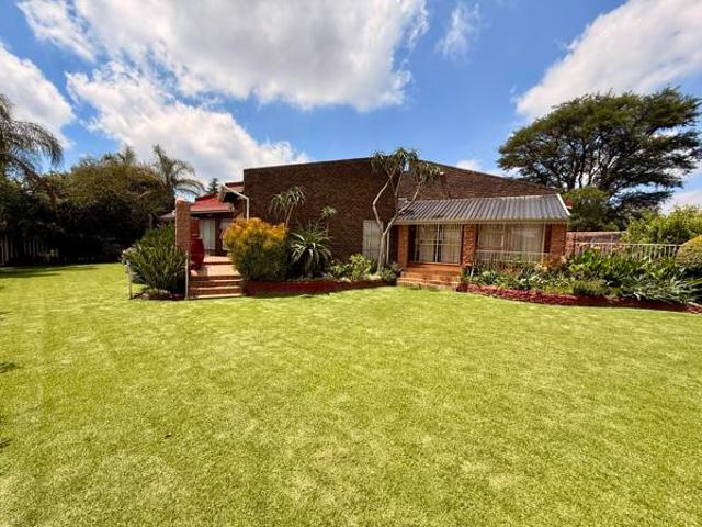 5 Bedroom House in Del Judor Ext 2