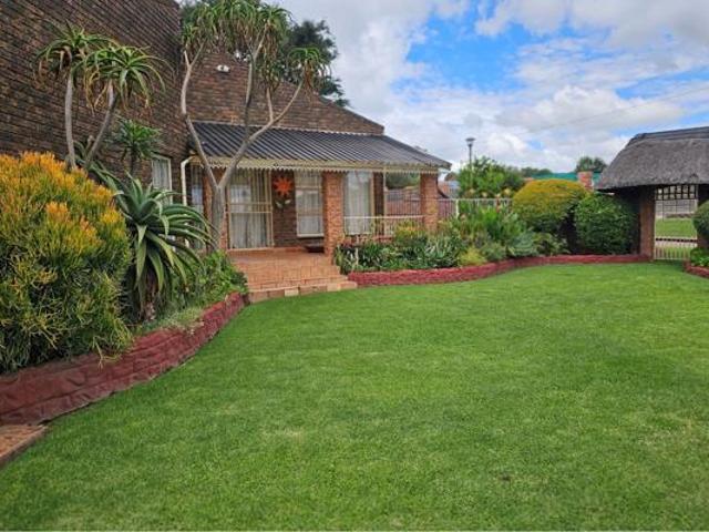 5 Bedroom House in Del Judor