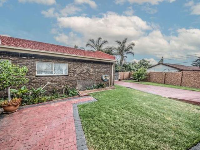 5 Bedroom House in Del Judor