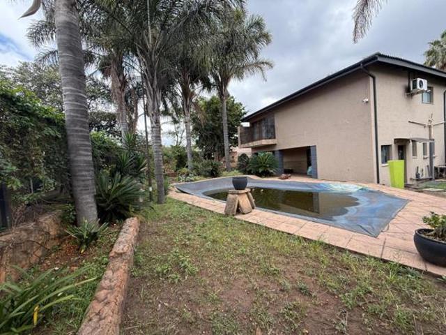 5 Bedroom House in Die Heuwel