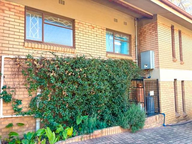 5 Bedroom House in Die Heuwel