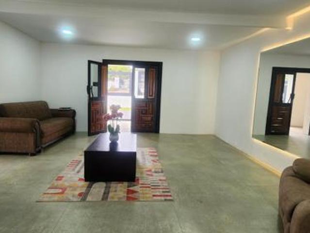 5 Bedroom House in Die Heuwel