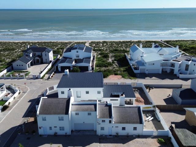 5 Bedroom House in Dwarskersbos