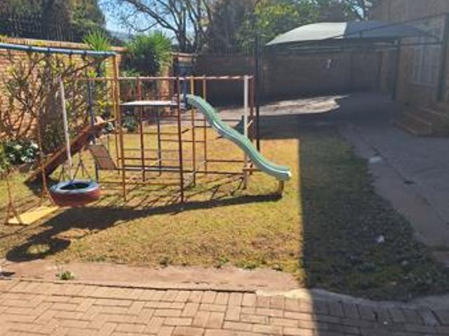 5 Bedroom House in Emmarentia