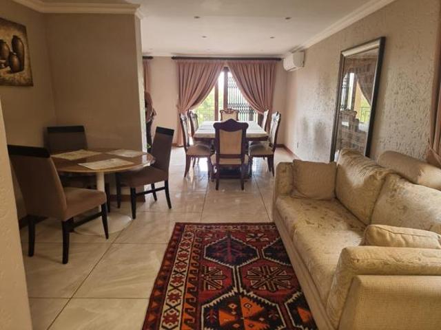 5 Bedroom House in Eastwood