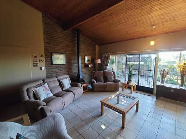 5 Bedroom House in Eduan Park