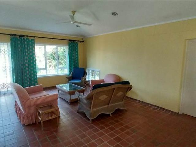 5 Bedroom House in Elysium