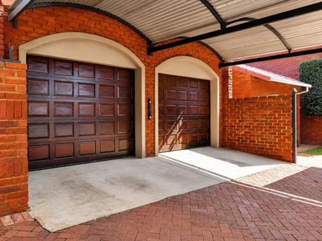 5 Bedroom House in Eldoraigne