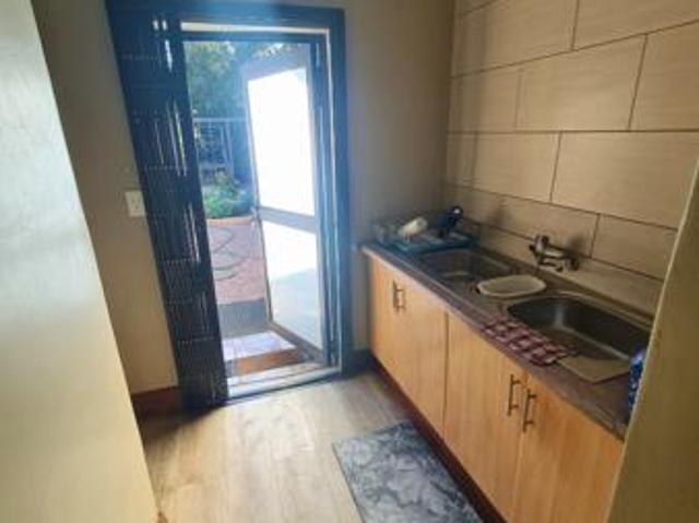 5 Bedroom House in Eldoraigne