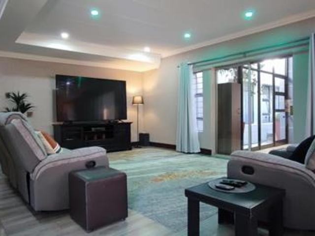 5 Bedroom House in Eldoraigne
