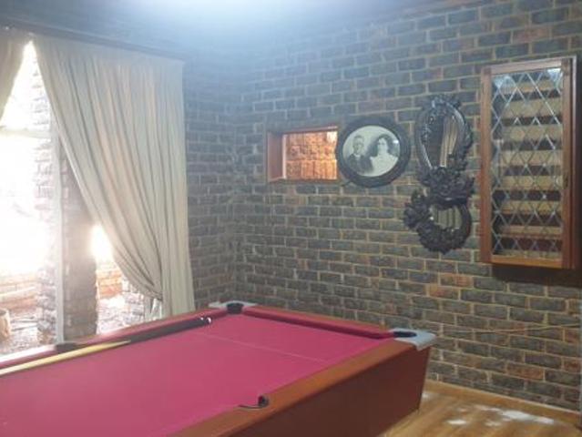5 Bedroom House in Eldoraigne