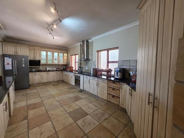 5 Bedroom House in Elements Private Golf Estate