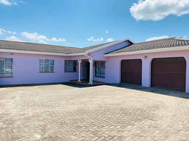 5 Bedroom House in Esikhawini