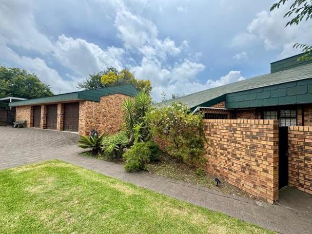 5 Bedroom House in Evander