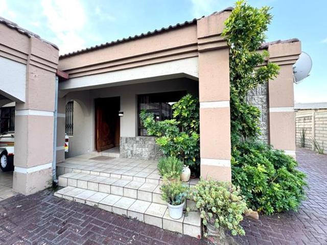 5 Bedroom House in Evander