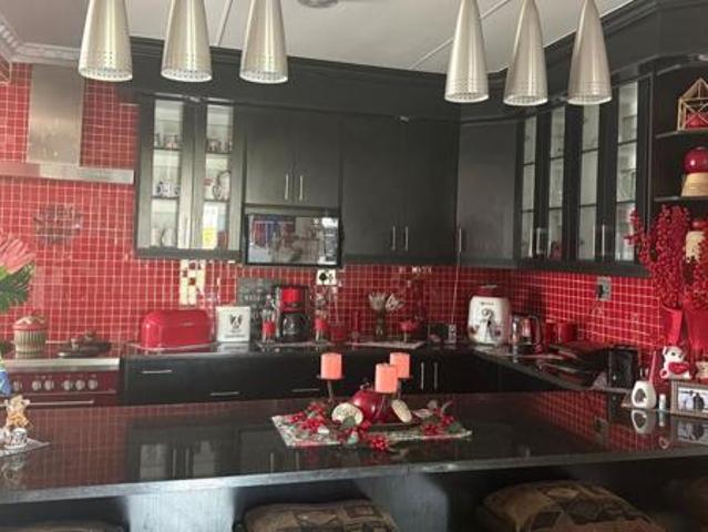 5 Bedroom House in Evander