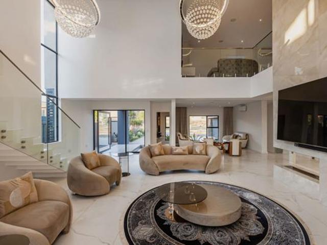 5 Bedroom House in Eye of Africa Estate