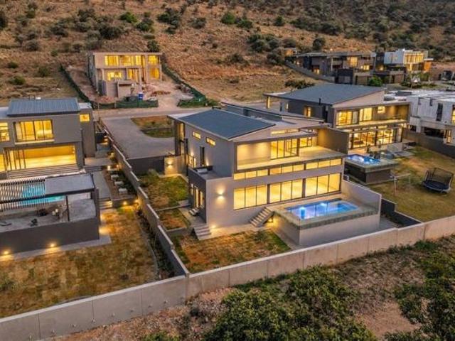 5 Bedroom House in Eye of Africa Estate