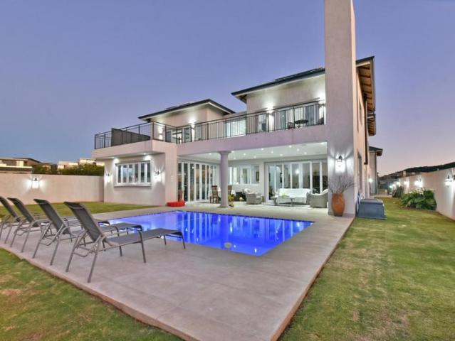 5 Bedroom House in Eye Of Africa Estate