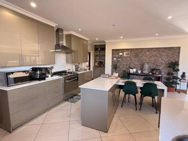 5 Bedroom House in Eye of Africa Estate