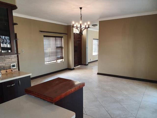 5 Bedroom House in Fourways