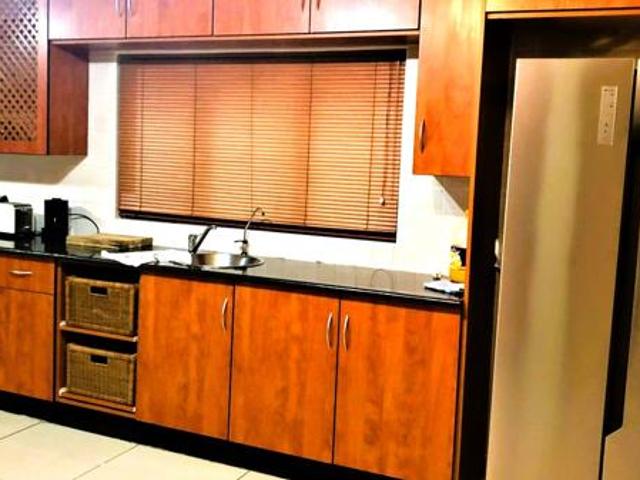 5 Bedroom House in Faerie Glen