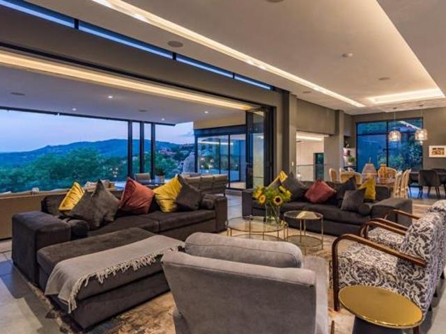 5 Bedroom House in Featherbrooke Estate