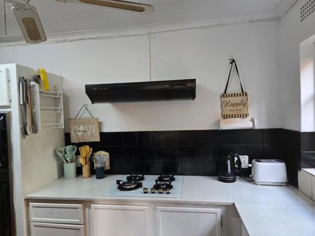 5 Bedroom House in Ferndale
