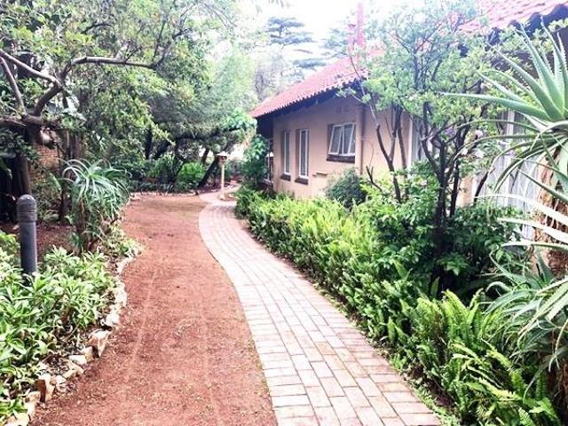 5 Bedroom House in Ferndale