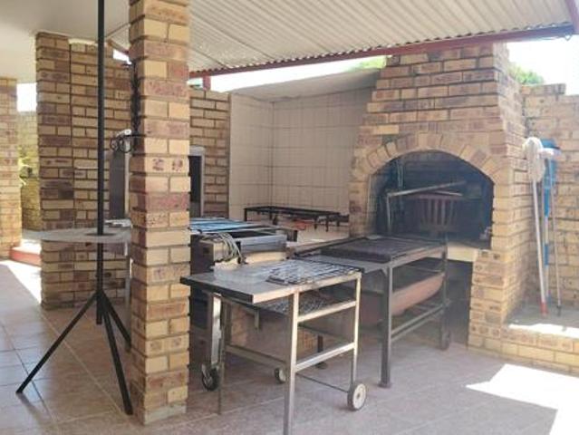 5 Bedroom House in Flamwood