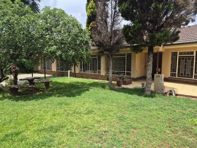 5 Bedroom House in Flamwood
