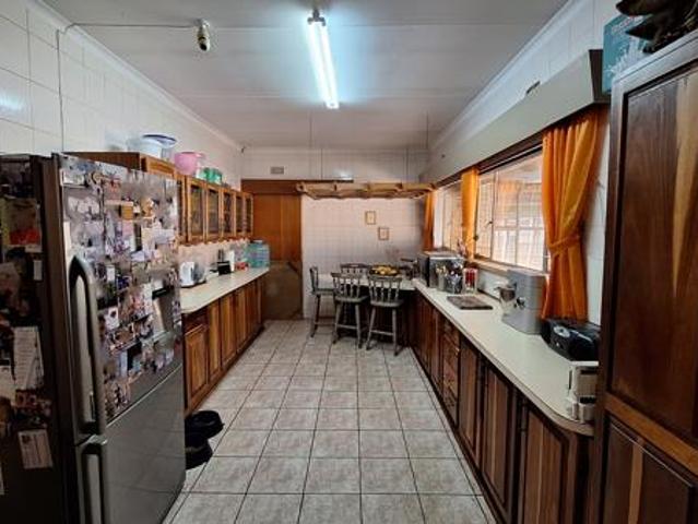 5 Bedroom House in Flora Gardens