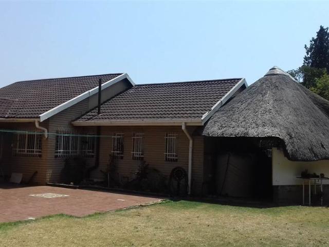 5 Bedroom House in Flora Gardens