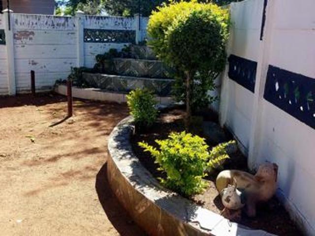 5 Bedroom House in Flora Park