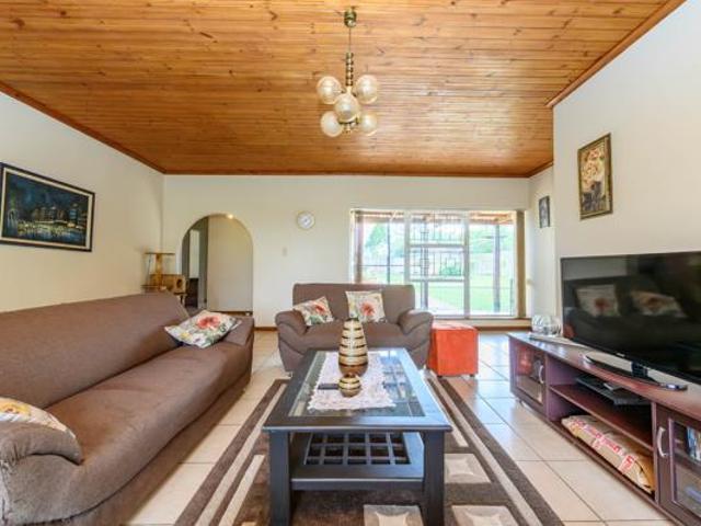 5 Bedroom House in Kabega