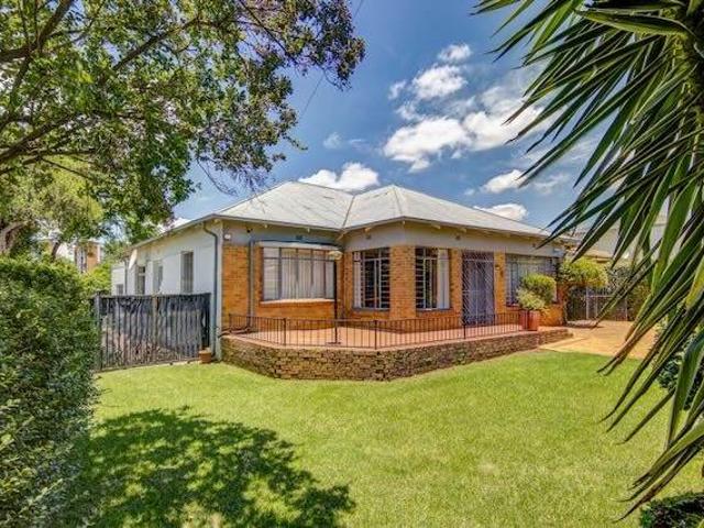 5 Bedroom House in Kameelfontein and surrounds