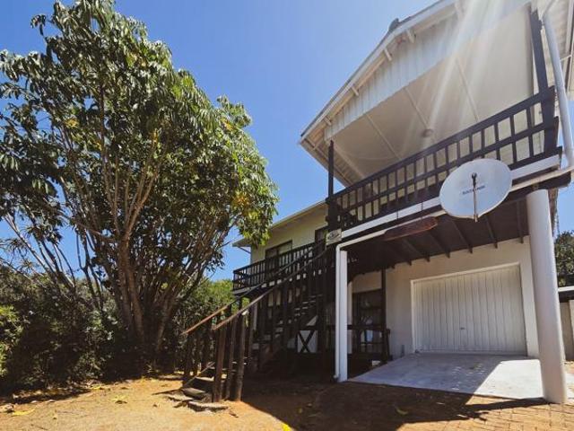 5 Bedroom House in Kenton On Sea