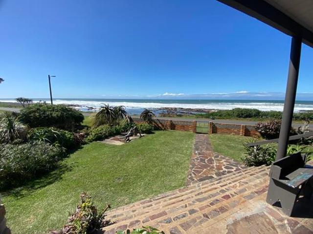 5 Bedroom House in Kidds Beach