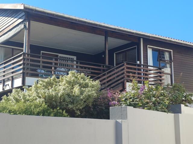 5 Bedroom House in Kleinbrak