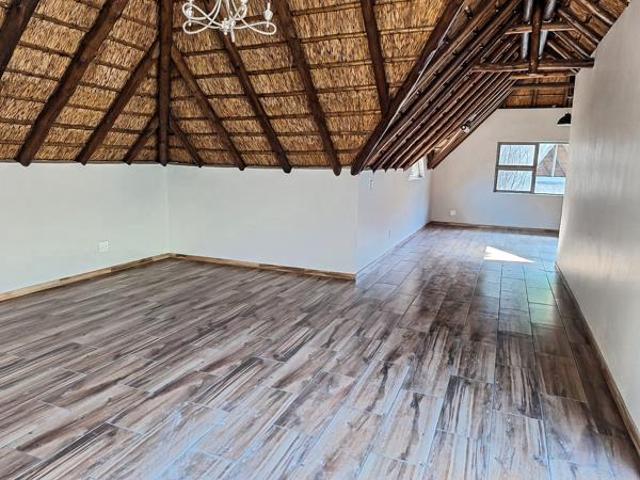 5 Bedroom House in K'shane