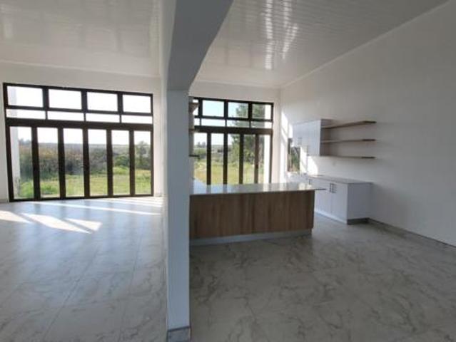5 Bedroom House in Hopefield