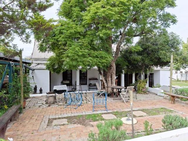 5 Bedroom House in Hopefield